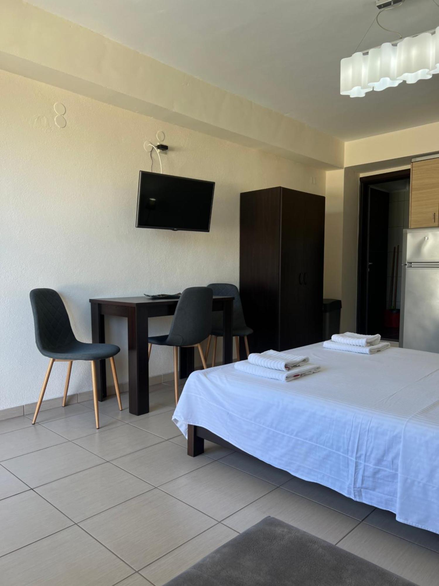 Bivas Apartments Limenas  Exterior photo